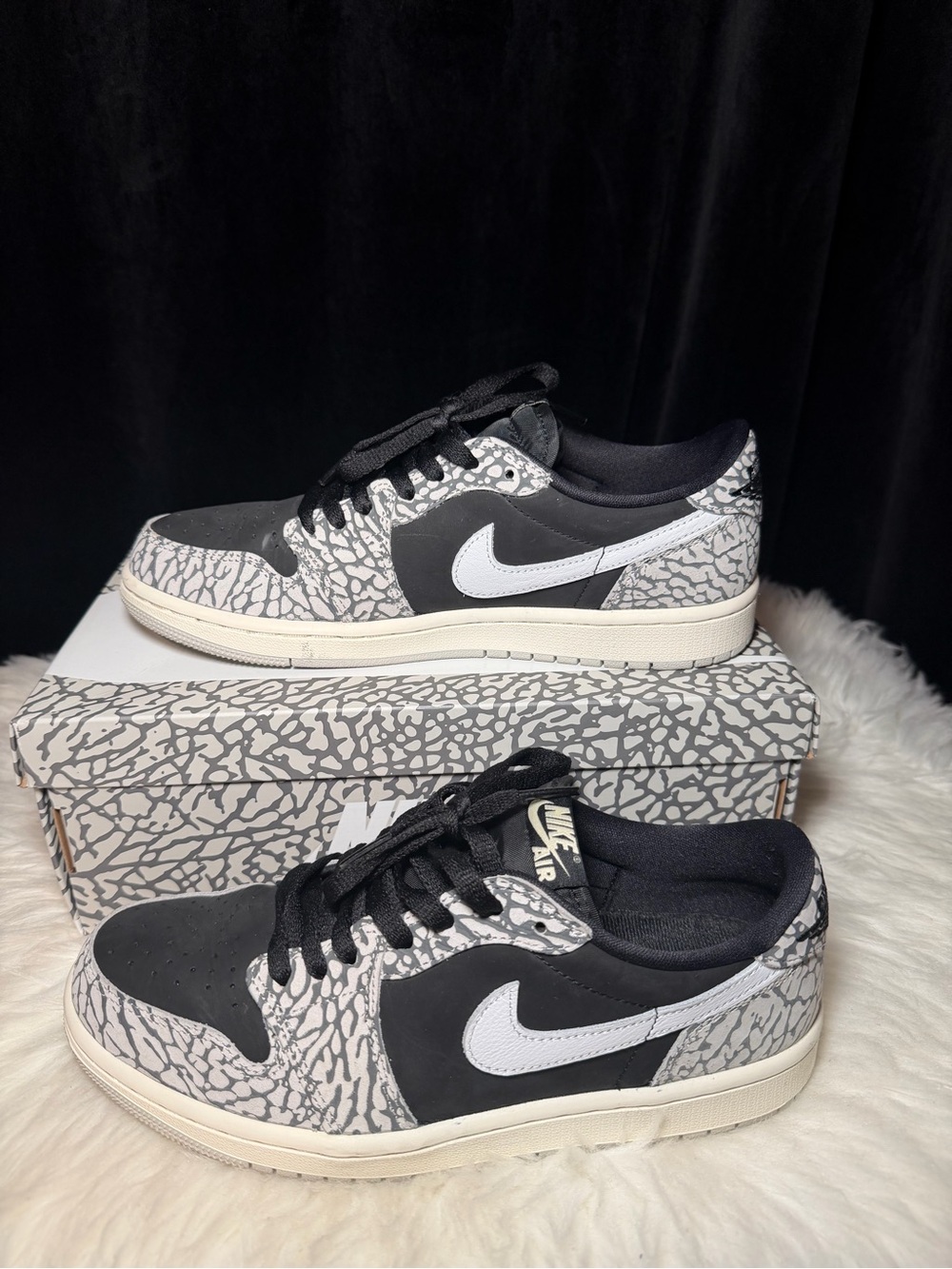 Nike Air Jordan 1 Retro Low OG 'Black Cement' CZ0775-001 Women’s Size 9 - Picture 6 of 13